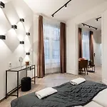 N5 , Boutique Apartments, Location By Bqa Appartamento
