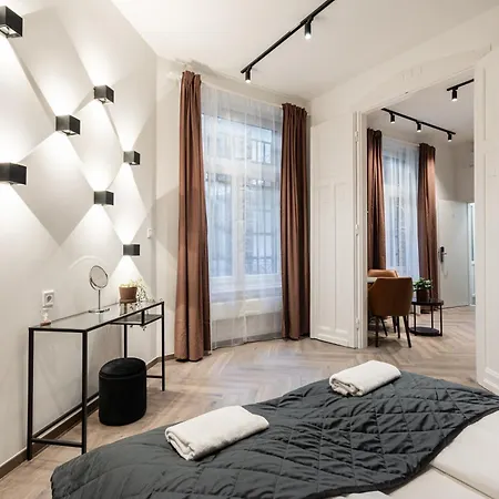 N5 , Boutique Apartments, Location By Bqa Апартаменты