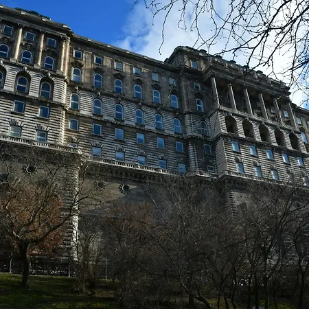 N5 , Boutique Apartments, Location By Bqa Апартаменты *